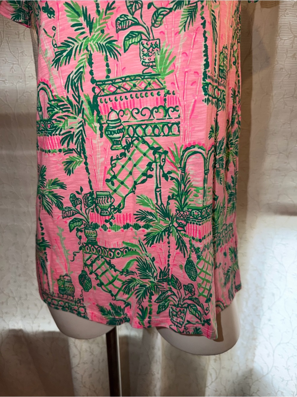 Lilly Pulitzer short-sleeve top - Picture 3 of 7